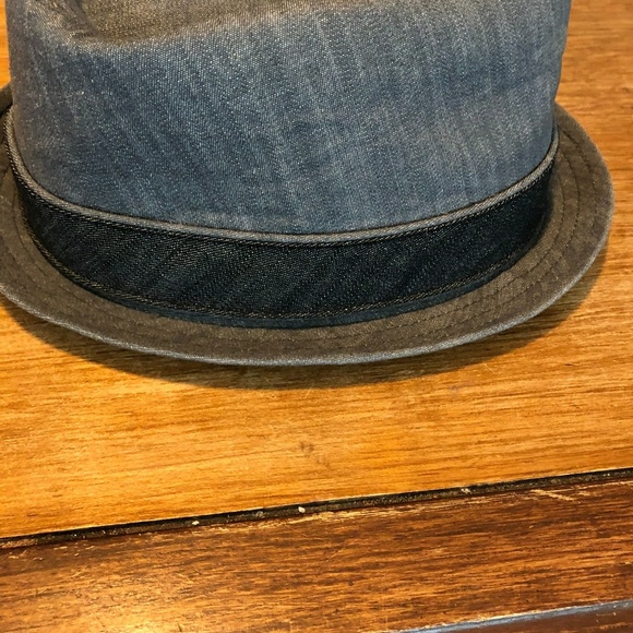 Fedora - Picture 3 of 6